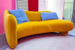 Brühl 2-Sitzer-Sofas|Sofa Bongo Bay Lounge Stoff 4473 0075 Currygelb mit 2 Kissen Hellblau