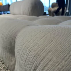 B&B Italia 2-Sitzer-Sofas|Sofa Camaleonda Stoff 103 Enia Elfenbein Weiß Füße Buchenholz Natur