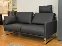 Rolf Benz 2-Sitzer-Sofas|Sofa Cara SB168 Leder 38.109 Graublau Kufe Glanzchrom mit Beinauflage