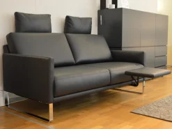 Rolf Benz 2-Sitzer-Sofas|Sofa Cara SB168 Leder 38.109 Graublau Kufe Glanzchrom mit Beinauflage