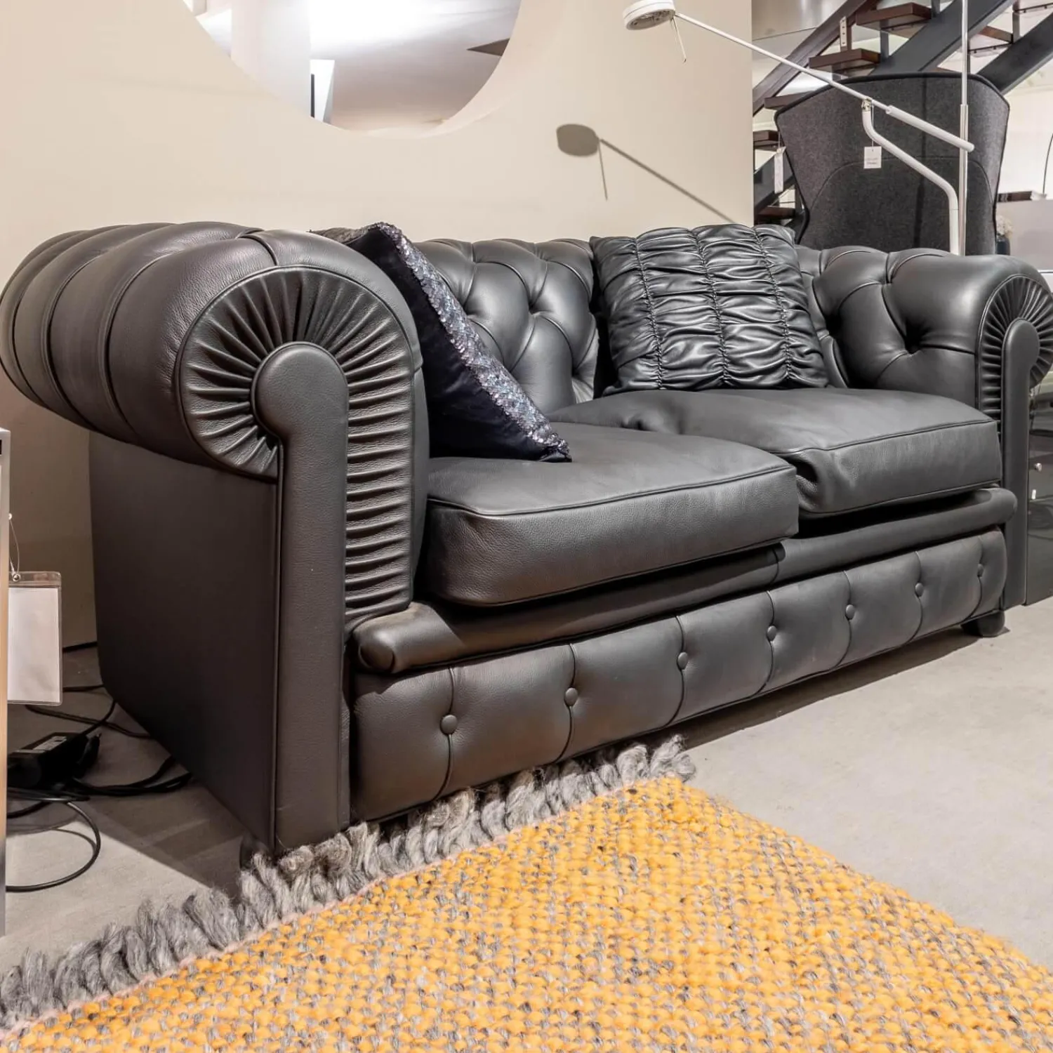 Poltrona Frau 2-Sitzer-Sofas|Sofa Chester Leder Pelle SC 80 Nero Schwarz