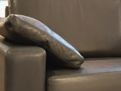 COR 2-Sitzer-Sofas|Sofa Conseta 87 Bodenfrei Leder 913 Puro Schwarz mit 2 Kissen und Kopfstütze