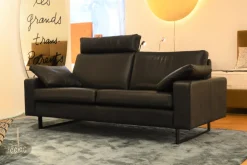 COR 2-Sitzer-Sofas|Sofa Conseta 87 Bodenfrei Leder 913 Puro Schwarz mit 2 Kissen und Kopfstütze