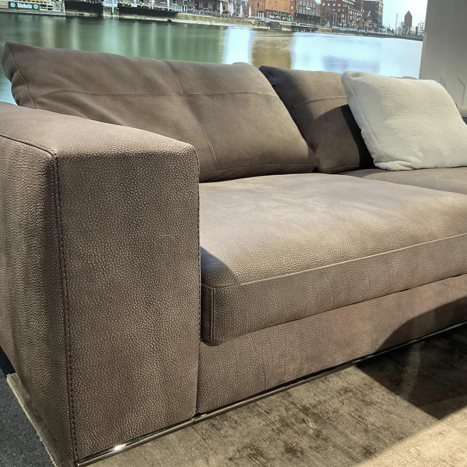 Cierre 3-Sitzer-Sofas|2-Sitzer-Sofas|Sofa Dolcevita Leder 4 Piumone Vintage Grigio Graubeige Gestell Metall Verchromt Schwarz