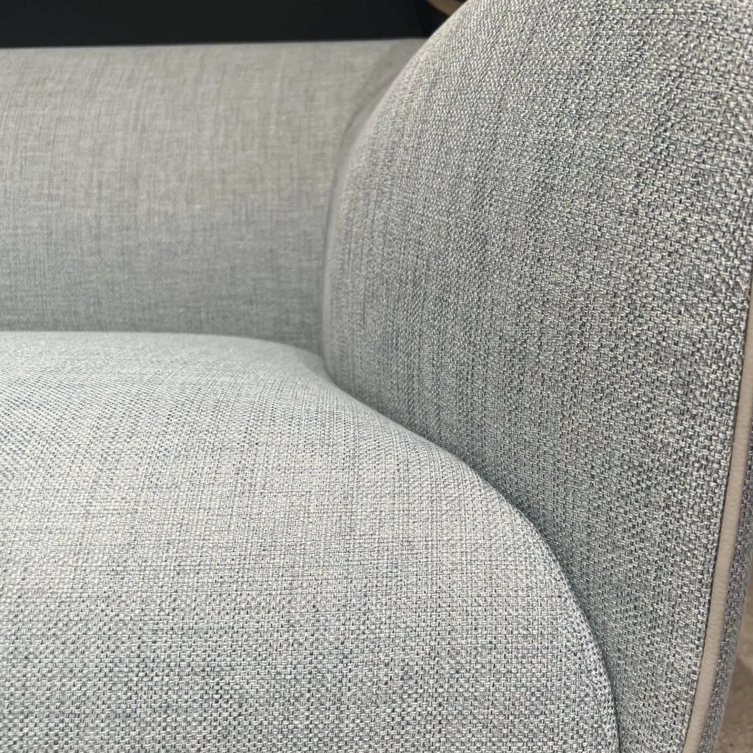 Giorgetti 2-Sitzer-Sofas|Sofa Drive Stoff D Cielo 6356 Blau mit 2 Kissen