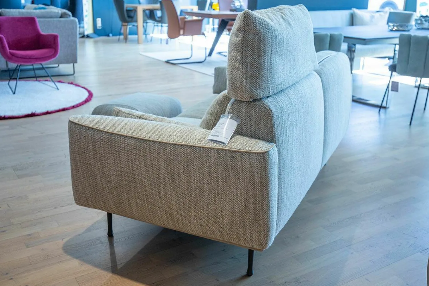 Jori 2-Sitzer-Sofas|Sofa Eden Stoff Dodo C0206 Beige mit Hocker