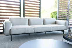 RODA 3-Sitzer-Sofas|Sofa Estendo 003 Stoff Shore Steel S25 Grau Gestell Aluminium Smoke 01 Schwarz Pulverbeschichtet