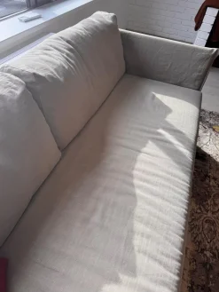 Meridiani 2-Sitzer-Sofas|Sofa Fox Bezug Stoff Santos Taupe Beige Füße Metall Inklusive 2 Rückenkissen