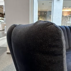 KFF 2-Sitzer-Sofas|Sofa Gaia Lounge Bezug Stoff Seven Darkblue 48 Blau 4 Fuß Rundrohr Struktur Schwarz Mit Kunststoffgleitern Ohne Dekokissen