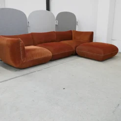 COR 3-Sitzer-Sofas|Sofa Jalis 21 Stoff 9072 Kürbis Orange Rot Nahtband 5091 Mittelgrau