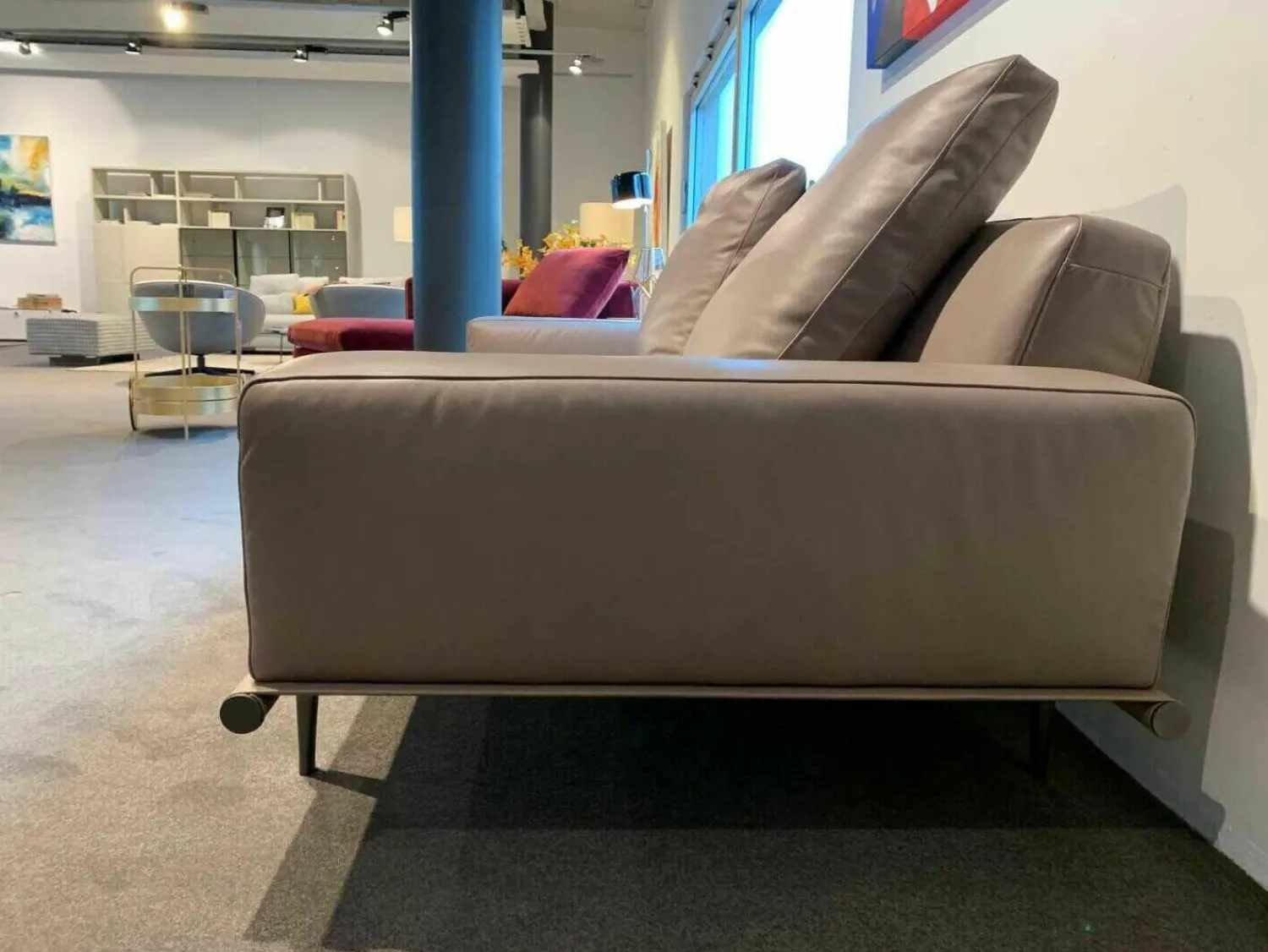 Poltrona Frau 2-Sitzer-Sofas|Sofa Let It Be Leder Soul Smokey Braun mit 2 Kissen und Kopfstütze