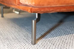 Marelli 2-Sitzer-Sofas|Sofa Liam 9LI204 Stoff Koala 129 C Orange Fuß B Lack Bronze 0PM18