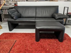Jori 2-Sitzer-Sofas|Sofa Linea 210 Leder Fuerte Schwarz mit Hocker