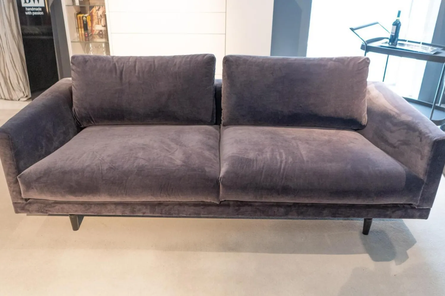Bielefelder Werkstätten 2-Sitzer-Sofas|Sofa Long Island Bezug Stoff City Velvet Reloaded CA7832 095 Grau Metallfuß Schwarz Mit Rückenkissen