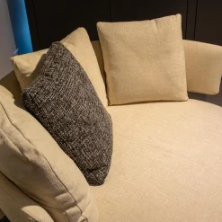 B&B Italia 2-Sitzer-Sofas|Sofa Maxalto Amoenus Stoft Stoff Lou Bastfarben 2613102 Beige Sockel Graphit mit Teppich