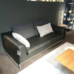 COR 2-Sitzer-Sofas|Sofa Mell Leder Semi 286 Schwarz Metalluntergestell Verchromt Inklusive Kissen