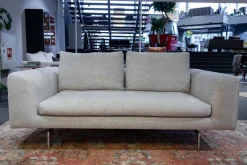 COR 2-Sitzer-Sofas|Sofa Mell Lounge B190 Stoff 8150 Hellgrau Gestell Metall mit 2 Rückenkissen
