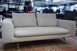 COR 2-Sitzer-Sofas|Sofa Mell Lounge B190 Stoff 8150 Hellgrau Gestell Metall mit 2 Rückenkissen