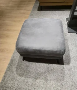 Musterring 2-Sitzer-Sofas|Sofa MR 300 Stoff Savanna Grey Grau Metallkufe 447 Schwarz Matt Inklusive Kopfteilverstellung Und Hocker