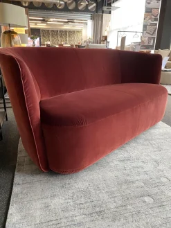 Christine Kröncke 2-Sitzer-Sofas|Sofa Ophelia Bezug Stoff Kastanie Rotbraun Gestell Massivholz