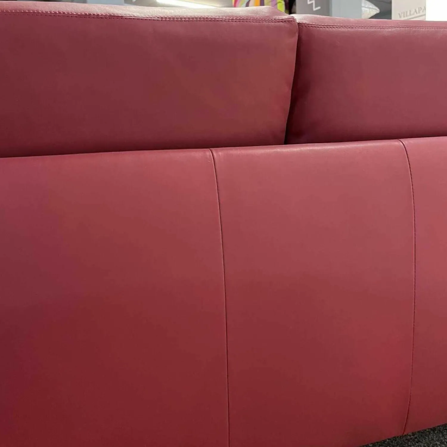 Montis 2-Sitzer-Sofas|Sofa Otis Leder Cuba Red Füsse Aluminium Schwarz Matt Pulverbeschichtet