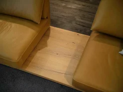 Koinor 2-Sitzer-Sofas|Sofa Phoenix Leder C-Revolution Mustard Plateau Wildeiche mit Drehstop