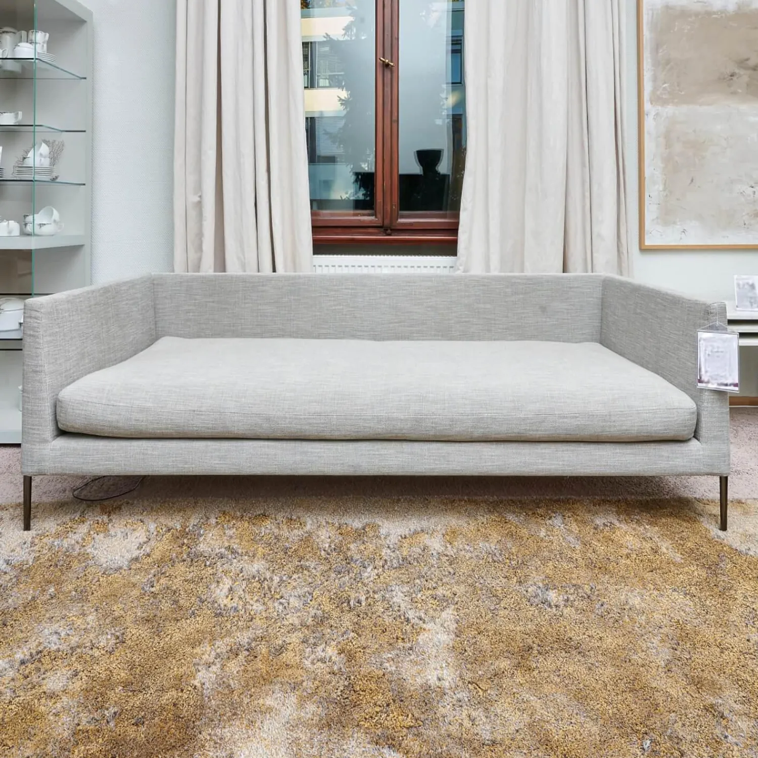 COR 2-Sitzer-Sofas|Sofa Pilotis Stoff 9208 Rauchgrau Füße Metall Verchromt Inklusive Rücken Und Wurfkissen