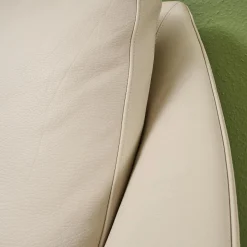 Bielefelder Werkstätten 2-Sitzer-Sofas|Sofa Saloni Leder Normandie Kiesel BW 0140 020 Beige Gestell Eiche Wengefarbig