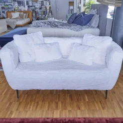 Sophisticated Living 2-Sitzer-Sofas|Sofa Serenity 2 Sitzer mit Fellbezug Saluki weiß