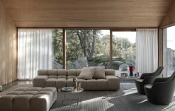 B&B Italia 3-Sitzer-Sofas|Sofa Tufty Time Stoff Bouclé Sambuco Weiß Innenrahmen Stahlrohre Füße Schwarz Mit Kissen