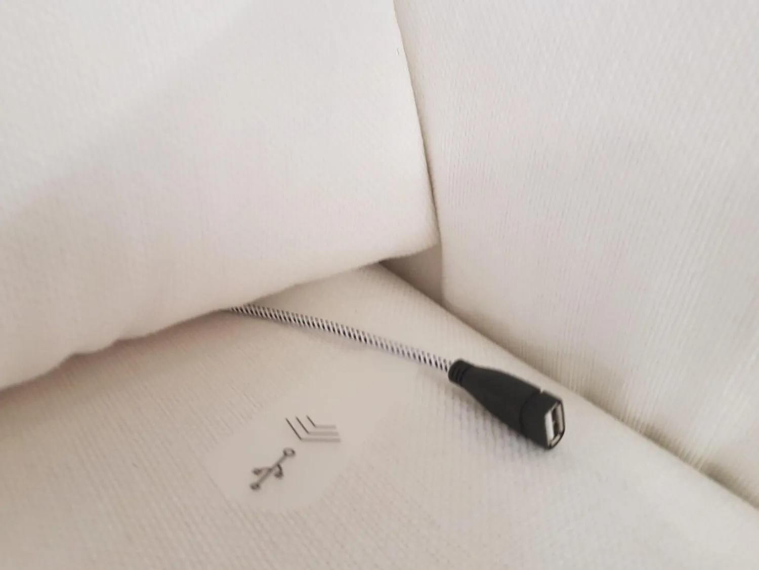 WK Wohnen 2-Sitzer-Sofas|Sofa Venosa Stoff Cl.4 Nevio Weiß mit Verstellfunktion