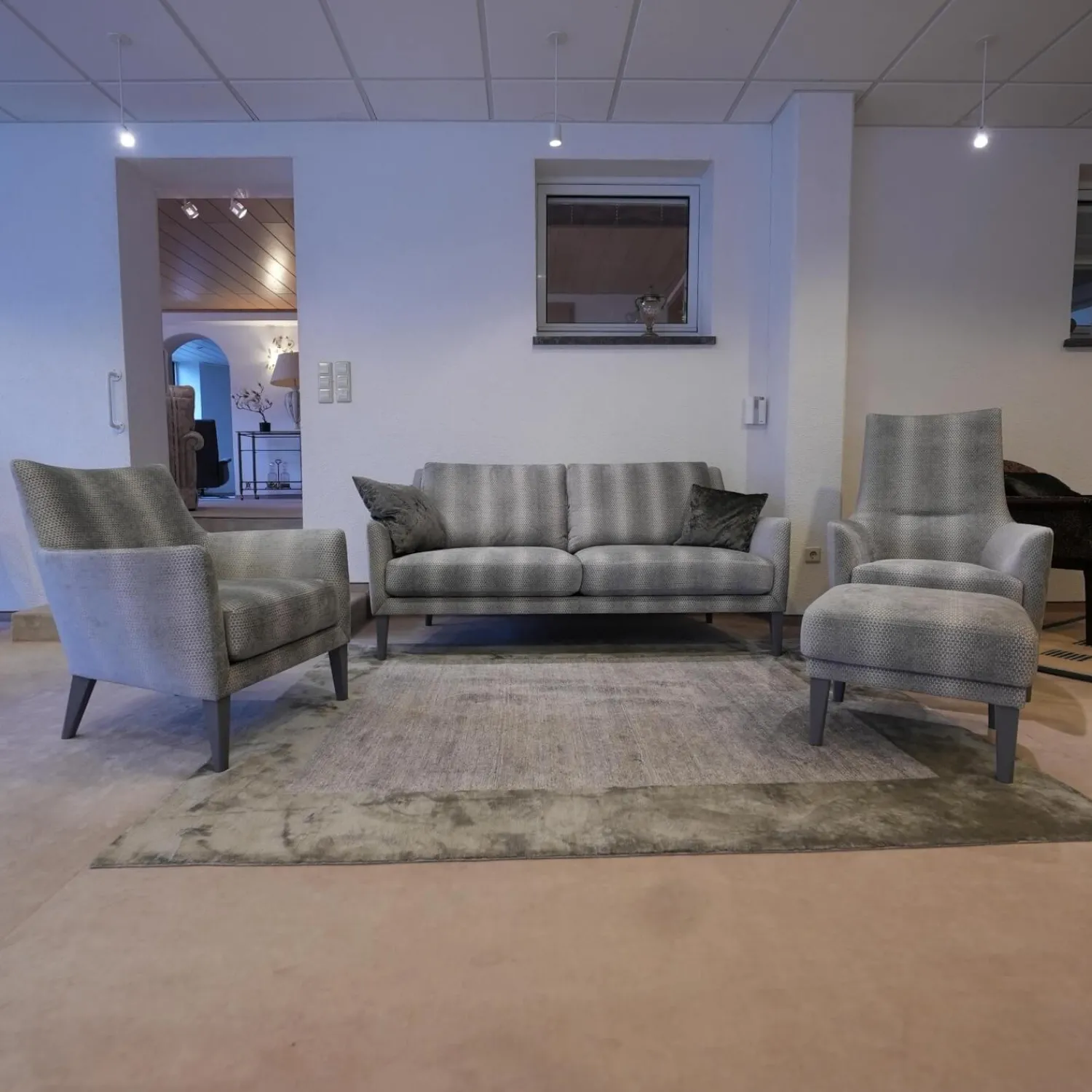 Bielefelder Werkstätten Polstergruppen|Sofagarnitur Coco Bezug Jab 9 2241 091 Graubeige Füße Massivholz Lackiert Grau