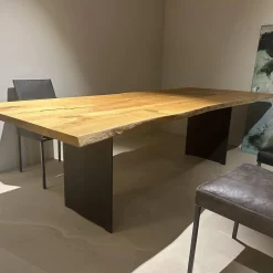 Paul Lindberg Esstische|Stammtisch Ruvio Planke Platte Eiche Wild Mitt Offenen Ästen Und Rissen Gestell Metall Bronze Lackiert