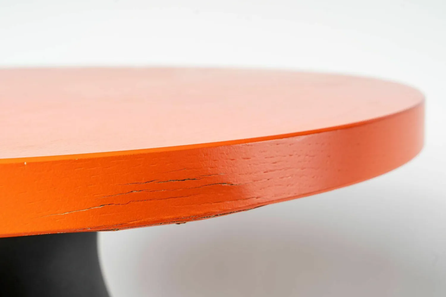 Moooi Beistelltische|Stehtisch Container Table Platte Holz Orange RAL 2004 Fuß Schwarz
