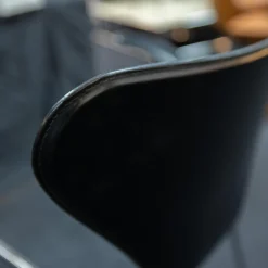 Fritz Hansen Einzelstühle|Stuhl 3207 Serie 7 Sitzschale Vollpolster Bezug Leder Kat. 5 Schwarz Untergestell Stahlrohr Verchromt