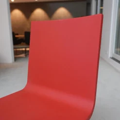 Vitra Einzelstühle|Stuhl 03 Sitzschalenfarbe Signalrot Untergestell Pulverbeschichtet Silber Glatt