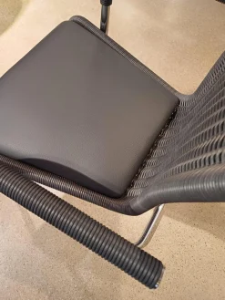 Tecta Einzelstühle|Stuhl D26i Armlehner Bezug Leder 1 Anthrazit Geflecht Anthrazit Gestell Verchromt Mit Filzgleitern