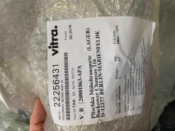 Vitra Einzelstühle|Stuhl DSW Eames Plastic Side Chair Dunkelgrau Eisgrau mit Sitzpolster