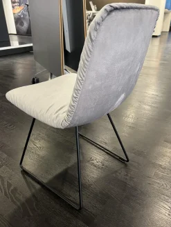 Freifrau Einzelstühle|Stuhl Leya Stoff Sahco Avalon 0043 Silber Metall Kufengestell Tiefschwarz