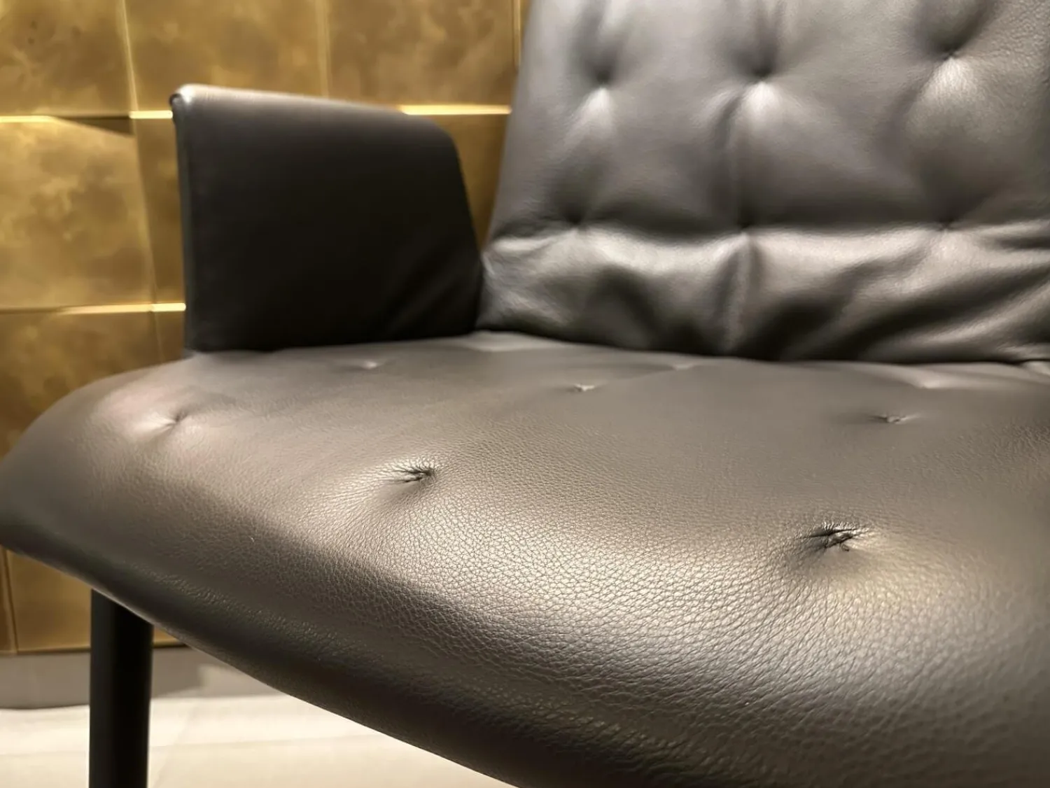 Walter Knoll Einzelstühle|Stuhl Liz Wood 1323 Leder Congress 1399 Dark Bronze Braun Gestell Eiche Geflammt