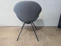 Tonon Einzelstühle|Stuhl Moon Stoff Dunkelgrau 4 MC Füße Schwarz