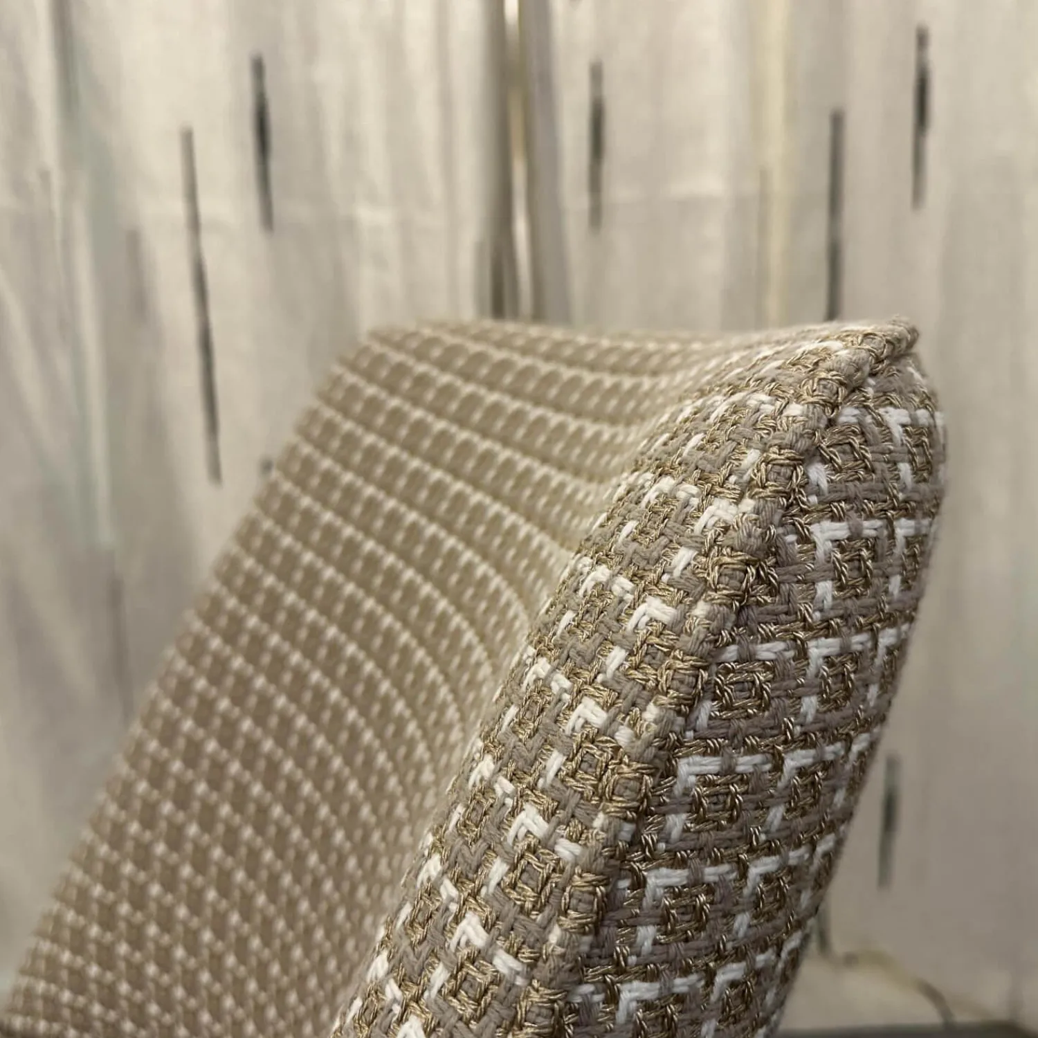 Oasis Einzelstühle|Stuhl Musa 1 Stoff Dedar Cherie Duna Beige Füße Holz Grau Beige Lackiert