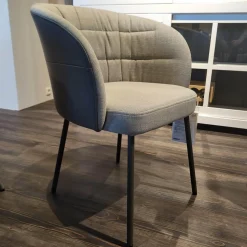 Rolf Benz Einzelstühle|Stuhl Noa 690 Stoff Hell Steingrau Rückschale mit Armteil Leder Mittel Quarzgrau Gestell Umbragrau