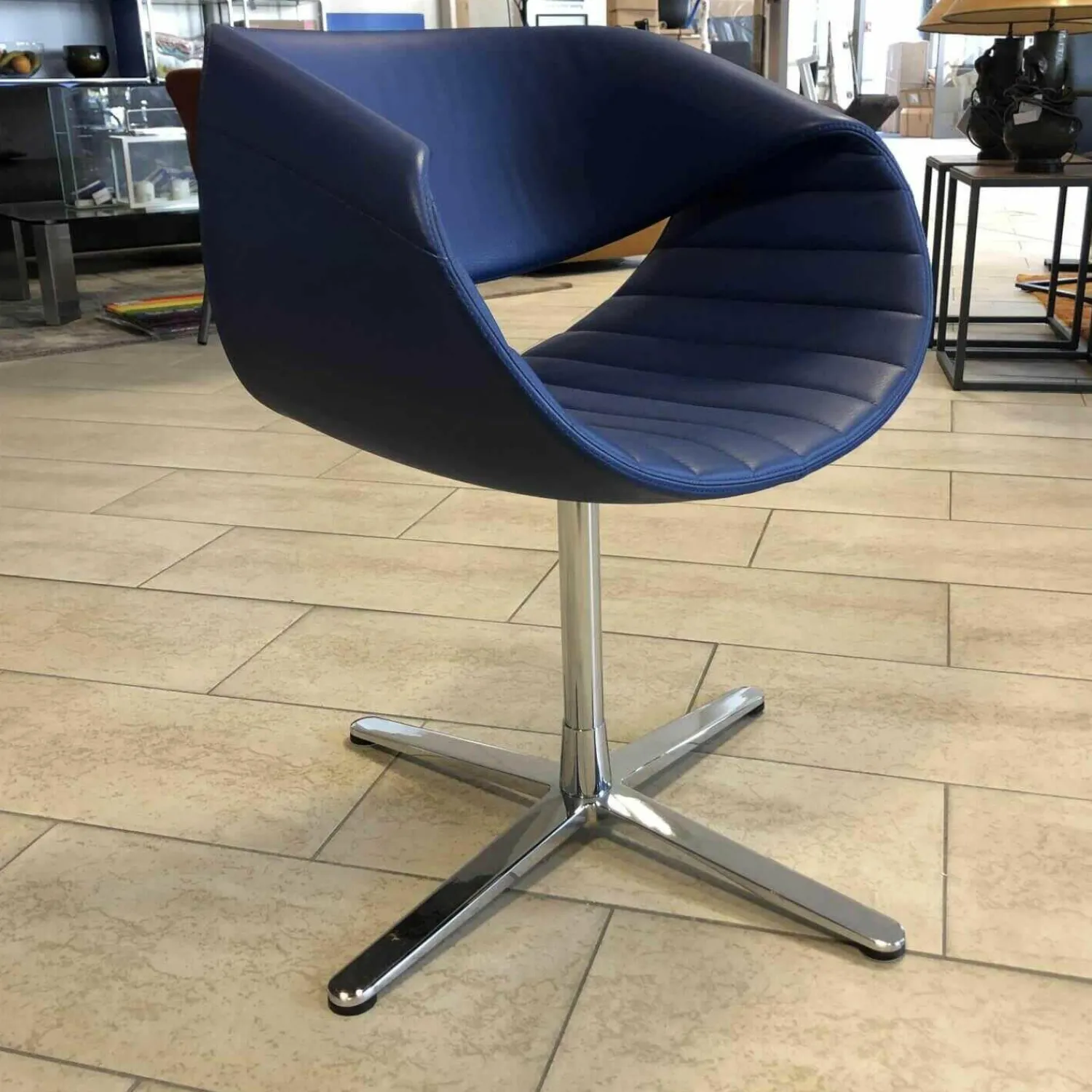 Dauphin Einzelstühle|Stuhl Perillo Leder Dunkelblau Kreuzfuß Verchromt