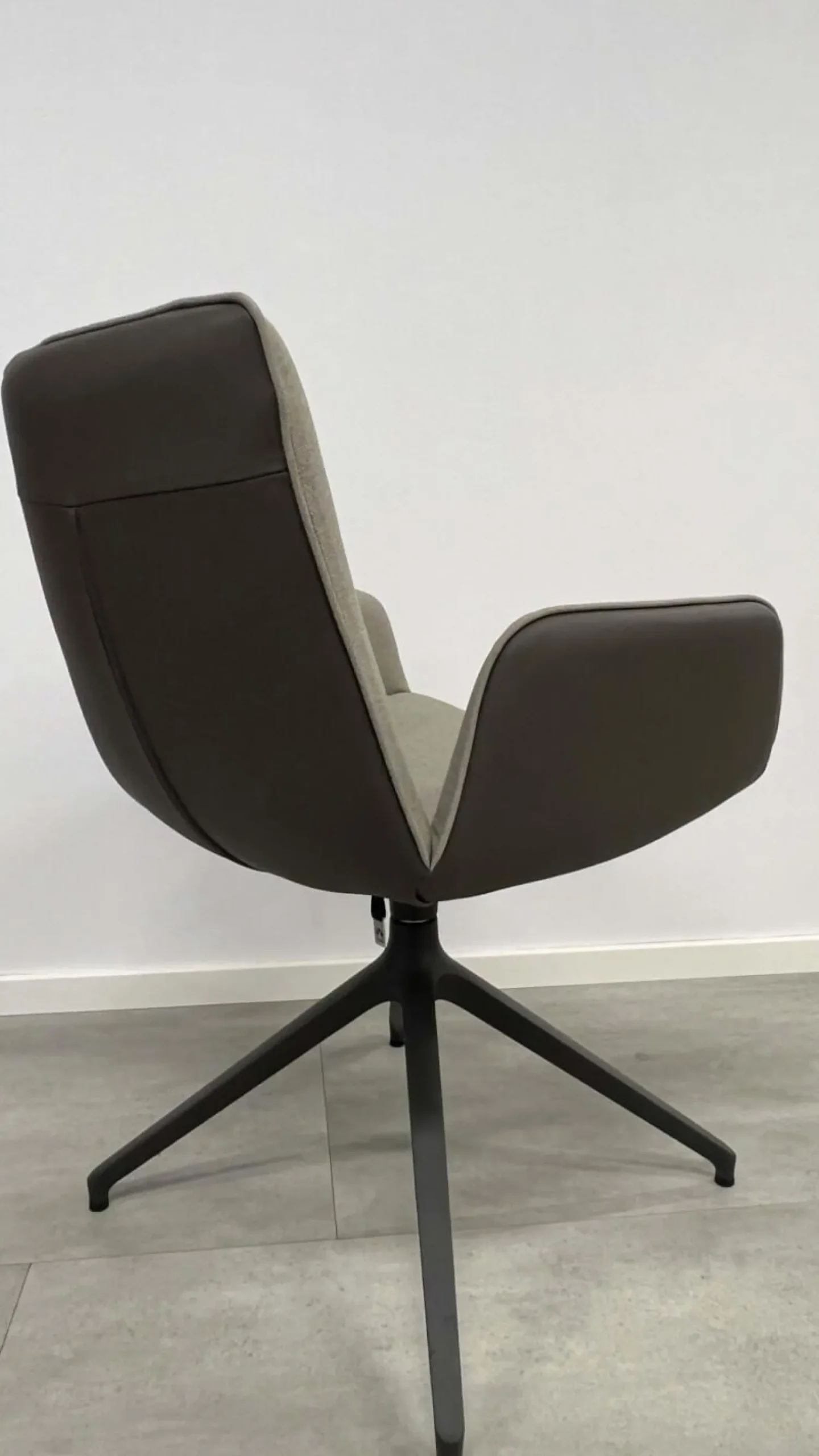 Hülsta Einzelstühle|Stuhl S 700 Leder 5123 Braun-schwarz Stoff 4204 Braunbeige