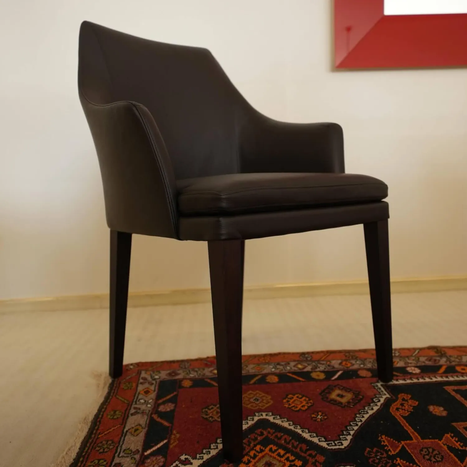 Bielefelder Werkstätten Einzelstühle|Stuhl Saloni Leder Normandie Dunkelbraun Füße Holz Dunkelbraun Mit Armlehnen