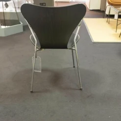 Fritz Hansen Einzelstühle|Stuhl Serie 7 Mit Armlehnen Stoff Hallingdal Schwarz Untergestell Stahlrohr Verchromt Sitzschale Esc