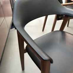 Conde House Einzelstühle|Stuhl Ten Leder Schwarz Gestell Nussbaum Massiv