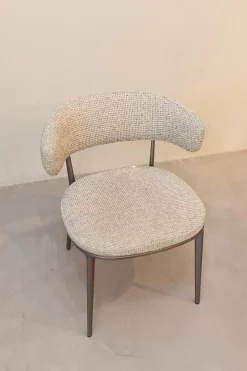 Maxalto Stuhlsets|Stuhlgruppe Caratos Bezug Stoff Liseo Grau 2552115 Gestell Aluminium Bernstein Lackiert