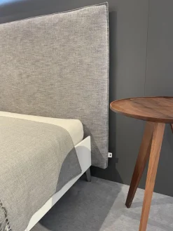 Möller Design Polsterbetten|Systembett MD13 Stoff Maple 742 Grau Meliert Rahmen Lack Matt Weiß 003 Füße Metall NQ Aluminium ohne Rost ohne Matratzen